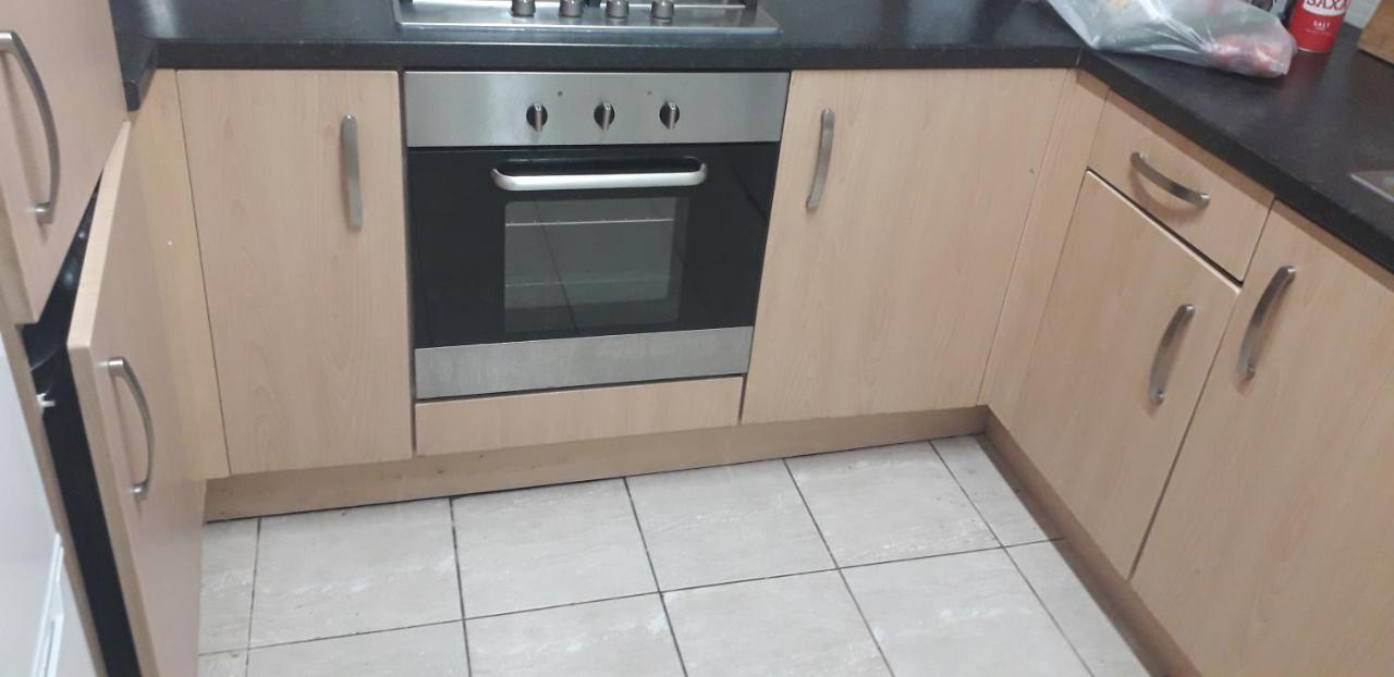 לונדון 7, Cranehouse Brangbourne Road One Big Double Room Available On Reasonable Price, Shared Flat מראה חיצוני תמונה